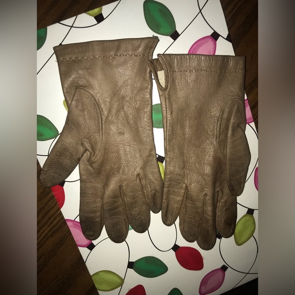 Vintage Silk Lined Leather Gloves Made in Italy - Womens - Picture 2 of 5
